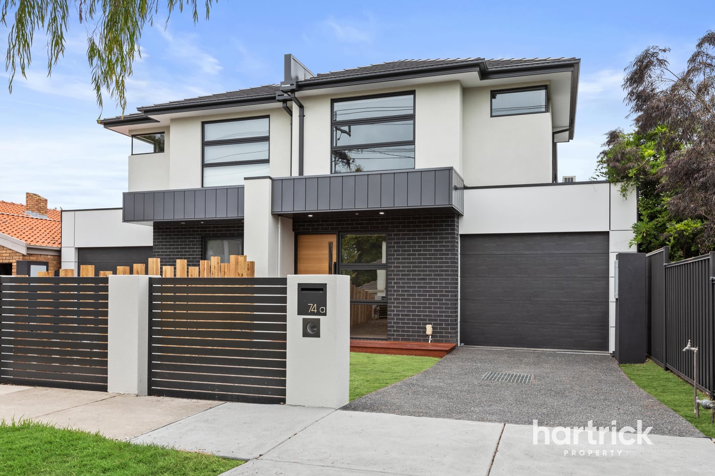 Walk In Robe Bench 74a Wilson Street, Cheltenham, VIC 3192 - Townhouse For Rent | listd.com.au