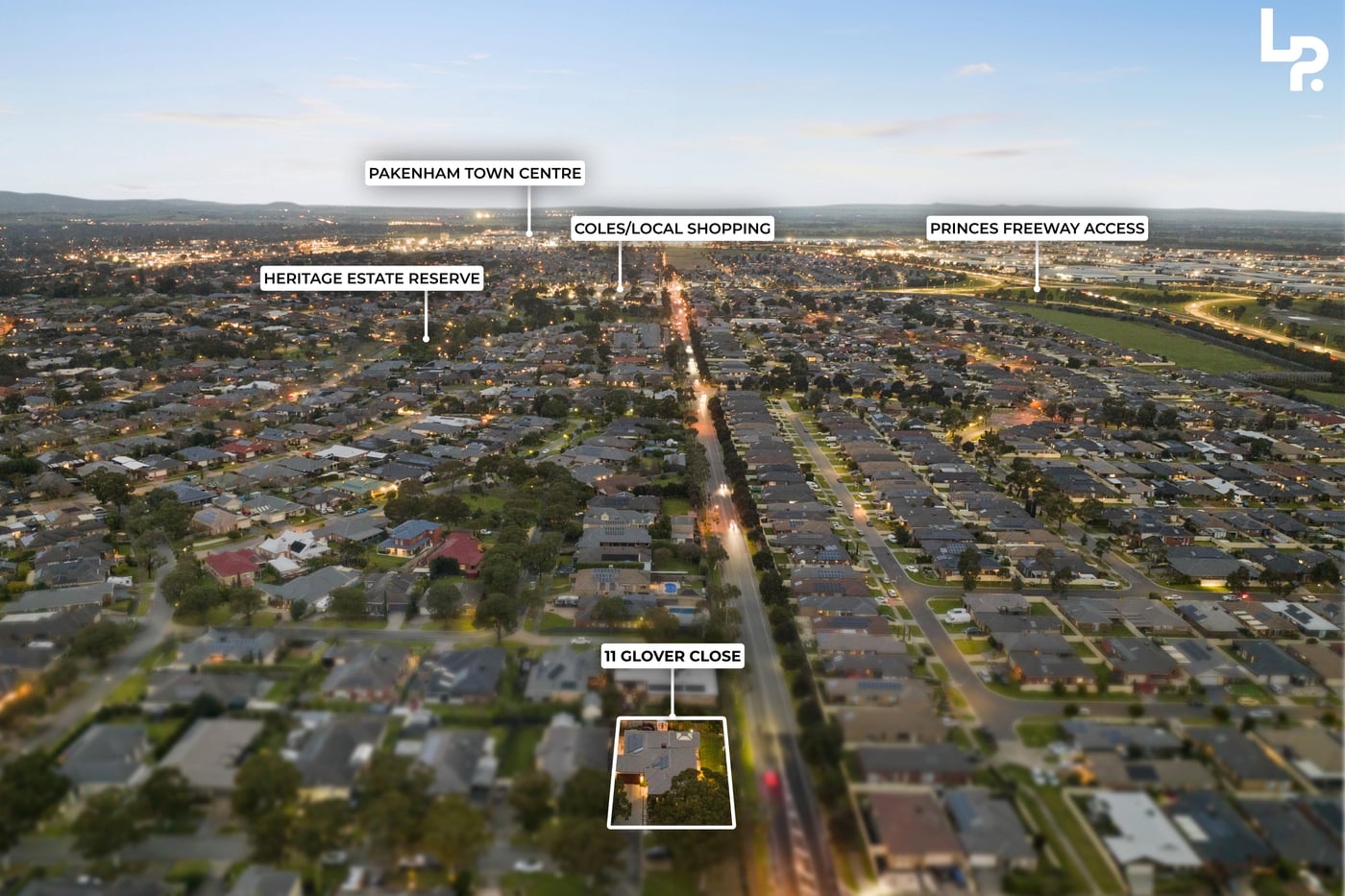 Walk In Robe Bench 11 Glover Close, Pakenham, VIC 3810 - House For Sale | listd.com.au
